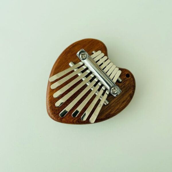 Kalimba 8-Tasten-Mini-Fingerklavier, exquisites Zubehör, Anhänger, Spielzeug, Musikinstrument, Daumenklavier