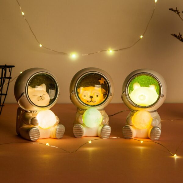 LED kreatív aranyos kisállat űrhajós éjszakai lámpa USB töltés hálószoba éjjeli lámpa Rajzfilm ékszer díszek születésnap