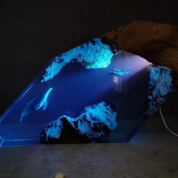 Large Epoxy Resin Lamp Diver And Humpback Whale Deep Sea Shimmer Home Office Decoration Desk Ornaments 4