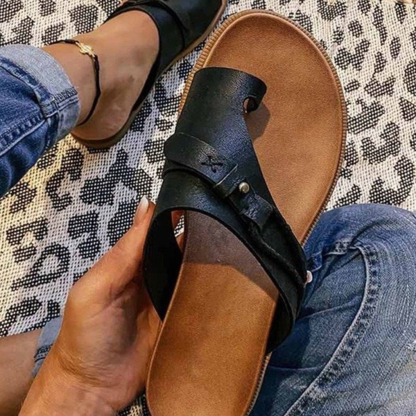 2022 New Summer Women Fashion Casual Comfortable Orthotics Slippers Correction Open Toe Sandals Flat Heel Flip 2