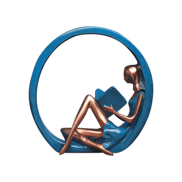 Yoga figurica ručno rađena smola lik skulptura osobe koja čita knjigu Savremeni dekor za dom i ured.jpg 640x640