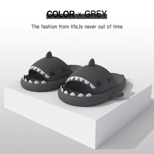2022 Shark papuče ljetne odrasle papuče za par Tide unutarnji i vanjski smiješni dom slatki crtani roditelj 9.jpg 640x640 9
