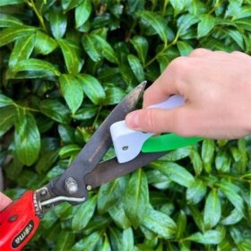 Portable Outdoor Knife Sharpener - image 2