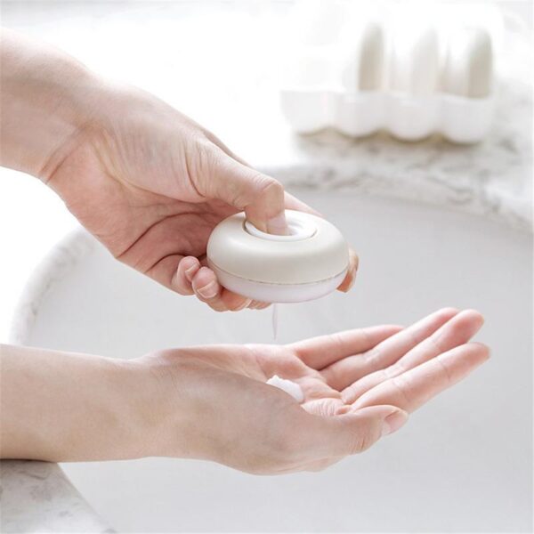 New Mini Travel Refillable Sub bottle Silicone Portable Leak proof Shower Gel Small Sub bottle Airless 4