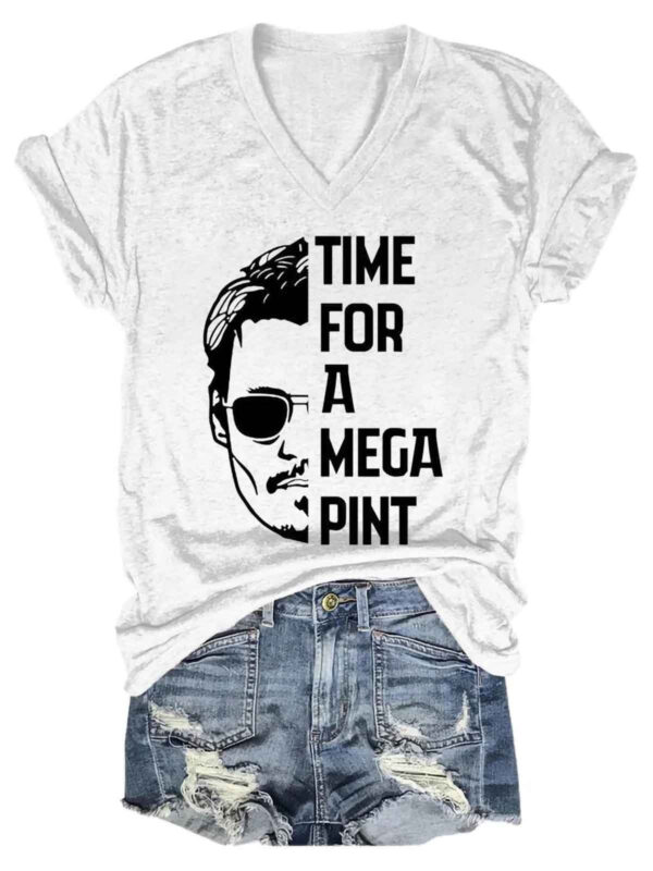 Women's Time For A Mega Pint Johnny Depp T-shirt med V-hals 5