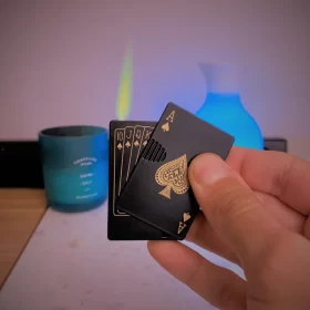 Lucky Poker Lighter - image 1