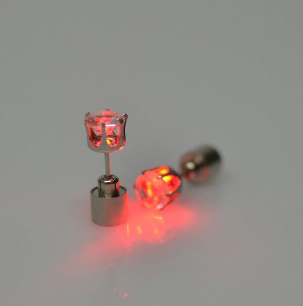 १ जोडी लाइट अप LED Bling Ear Stud Rings कोरियन फ्ल्यास Zircon Rings Accessories को लागि 1.jpg 1x640 640