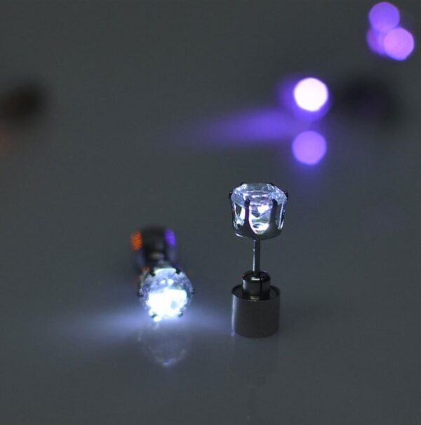 1 Pasang Lampu LED Bling Telinga Stud Cincin Korea Flash Zircon Cincin Aksesoris untuk 2.jpg 640x640 2