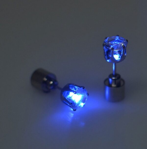 1 Paar Light Up LED Bling Ear Stud Ringe Koreaanse van Flash Zircon Ringe Toebehore vir 3.jpg 640x640 3