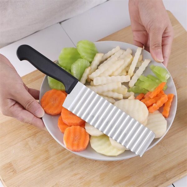 Long Stainless Steel Potato Chip Slicer Dough Vegetable Fruit Crinkle Wavy Slicer Knife Potato Cutter Chopper 1