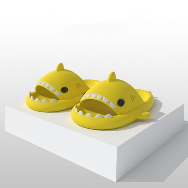 ASIFN Shark Slippers for Women Men Summer Home Anti skid Couple Outdoor Cool Indoor Funny Slides 9.jpg 640x640 9