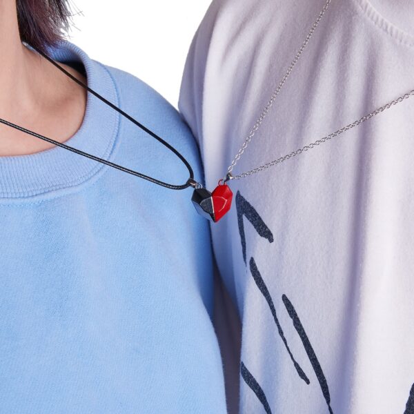 2Pcs Lot Magnetic Couple Necklace Friendship Heart Pendant Distance Faceted Charm Necklace Women Valentine s Day 2