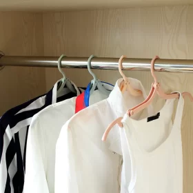 Travel Hanger - image 4